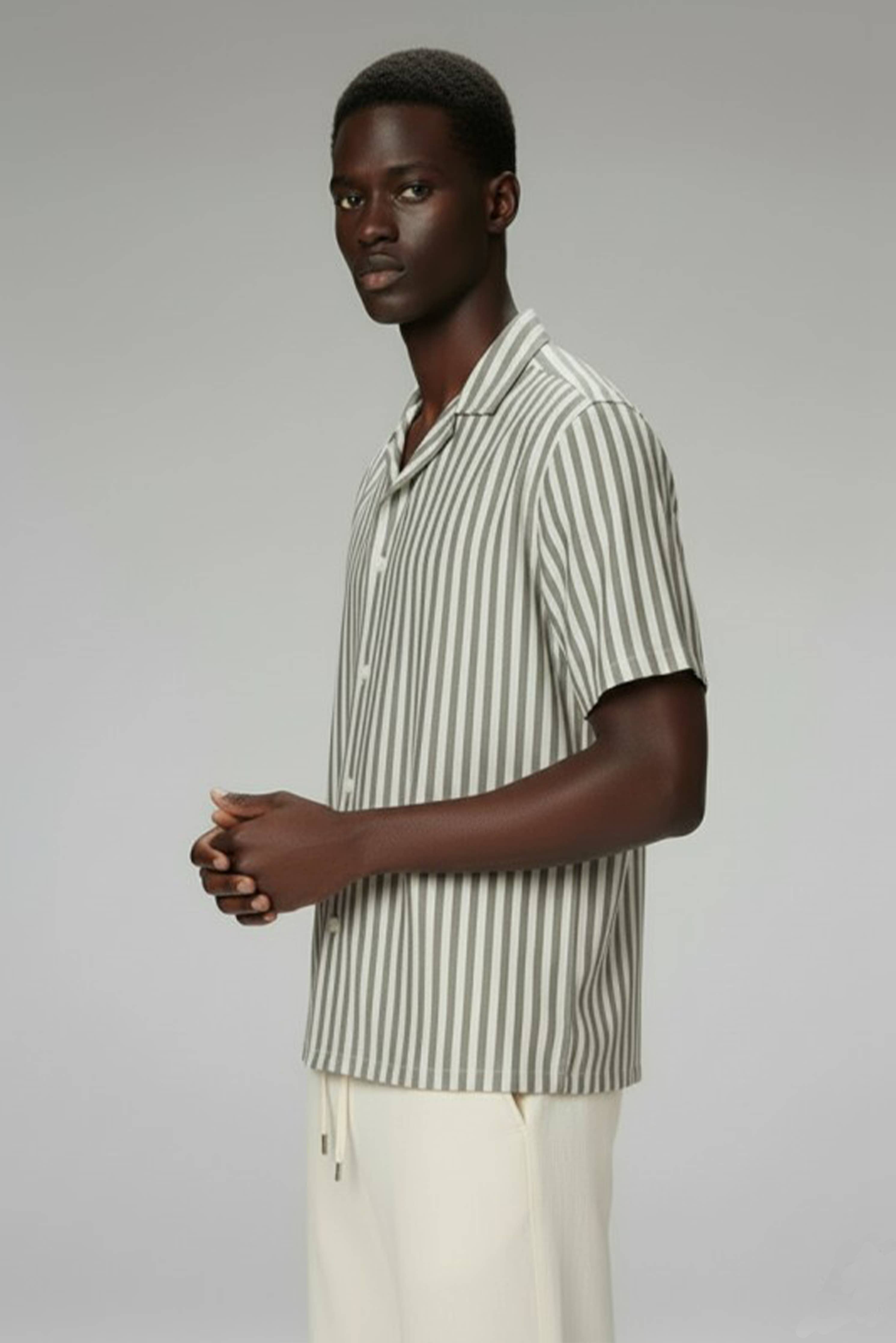 Hawk's Bay Camp Collar Shirt — Khaki